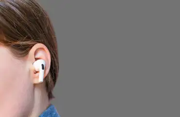 Airpods vs. Hearing Aids: A Diagnostic Audiologist's Take image